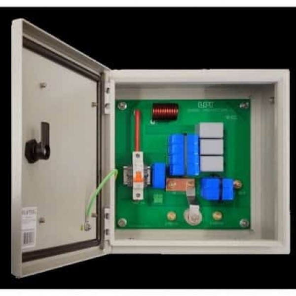 SF132-480-100+50-AIMCB dòng tải 32A, chịu quá áp liên tục lên đến 480V